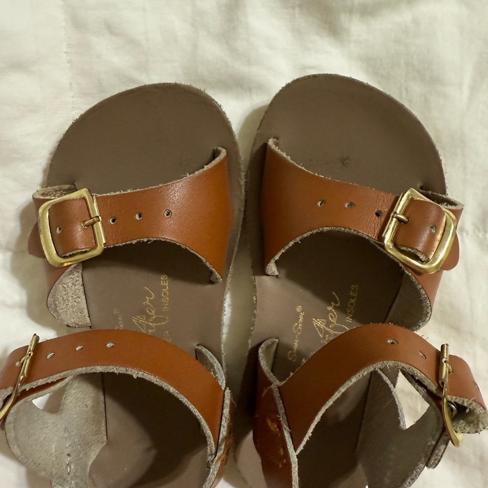 Brown Leather Sandals with Adjustable Buckle Straps